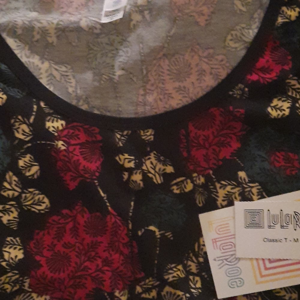 Floral Classic T